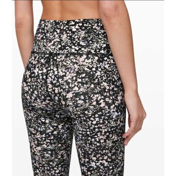 Lululemon Wunder Under High-Rise Tight 28" Full on Luxtreme Size 6 - Picture 6 of 8